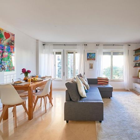 Modern Apartment With Swiming Pool & Garage - Lissabon Buitenkant foto