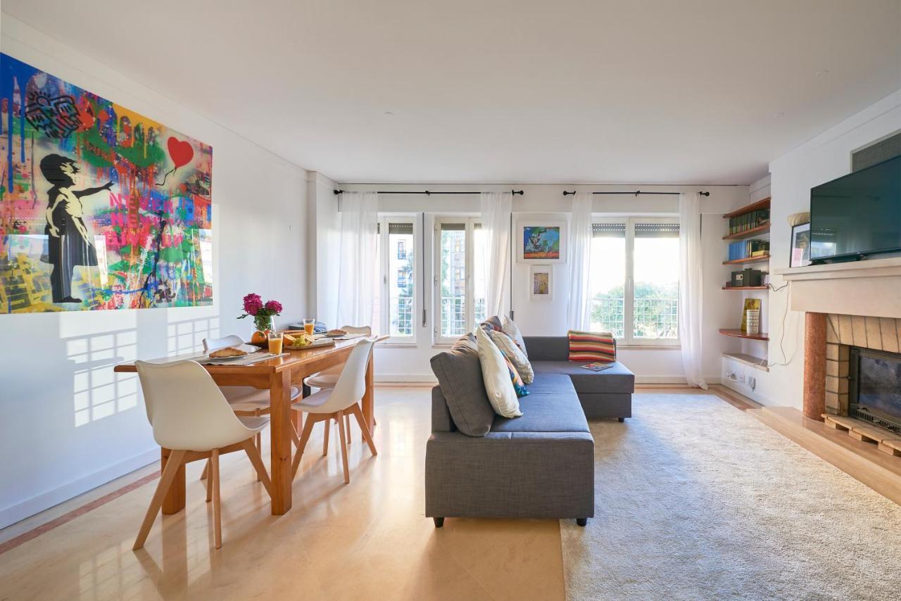Modern Apartment With Swiming Pool & Garage - Lissabon Buitenkant foto